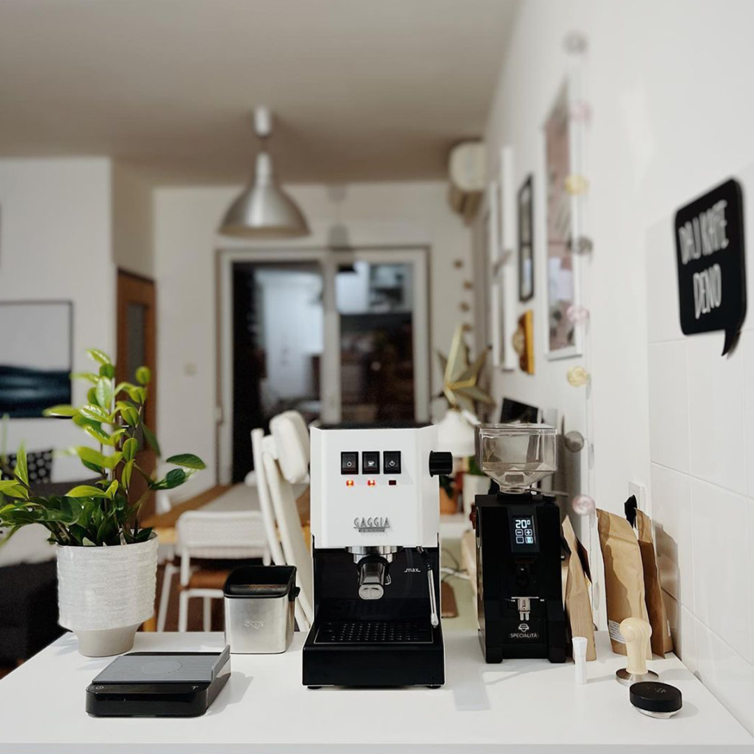 A Deep Dive into Gaggia Home Coffee Machines: Elevate Your Home Brewing Experience