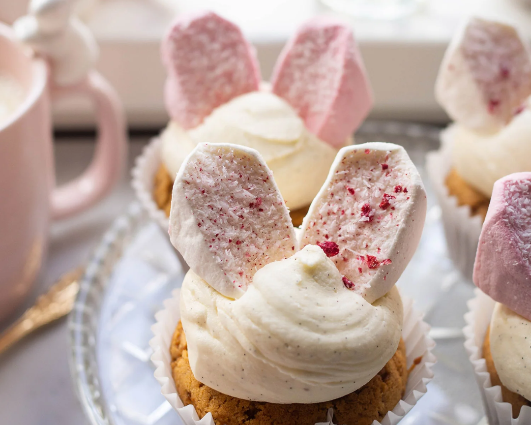 Elevate Your Easter with Panela and Vanilla Bunny Cupcakes