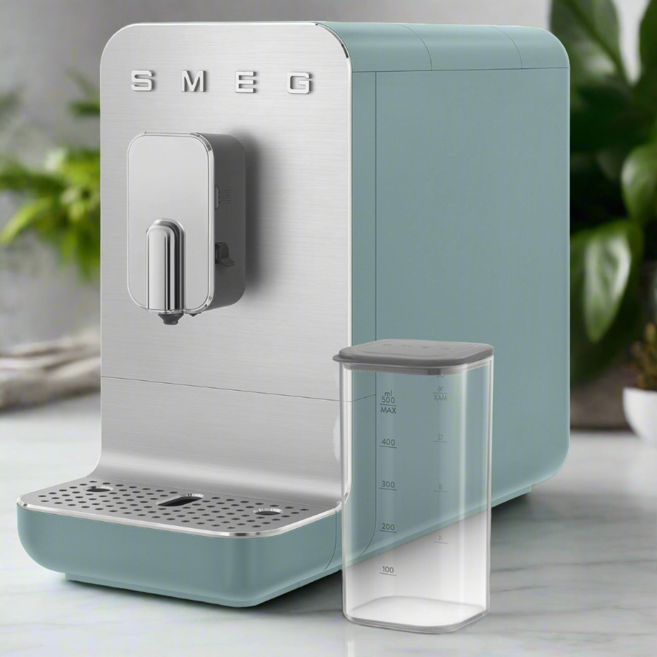 Smeg BCC13 with Milk Coffee Machine