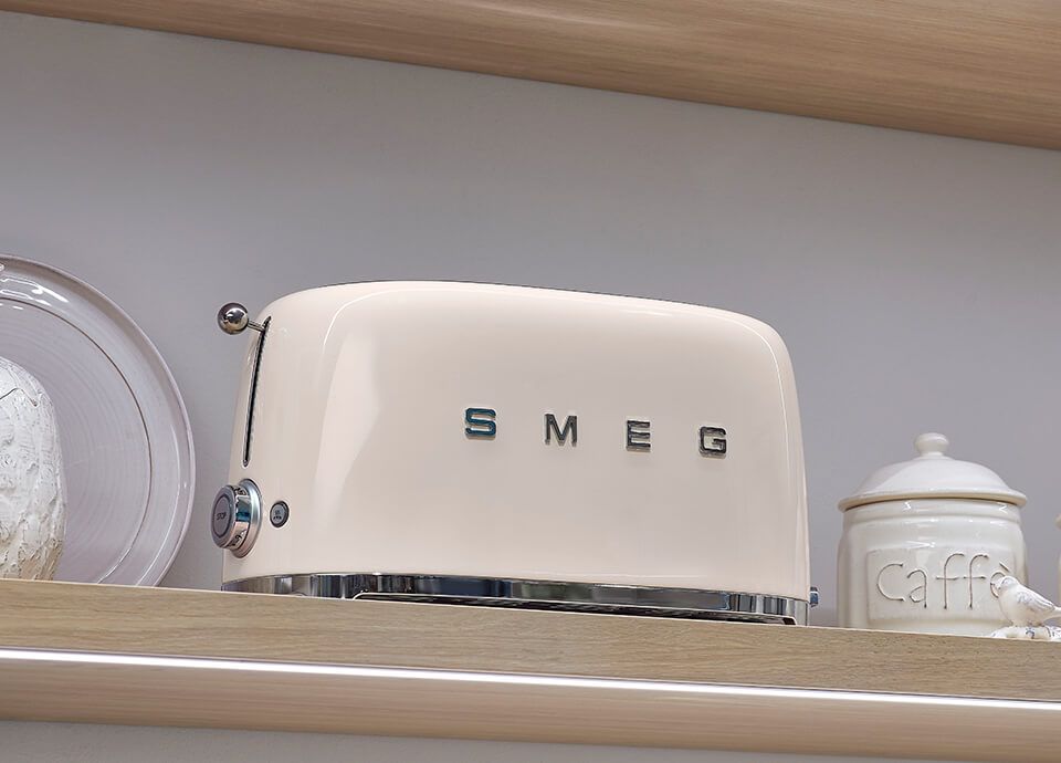 Smeg TSF02 4 Slice Toaster - Carton Damaged