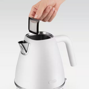 Delonghi Distinta Moments Sunshine White Kettle- Carton Damaged