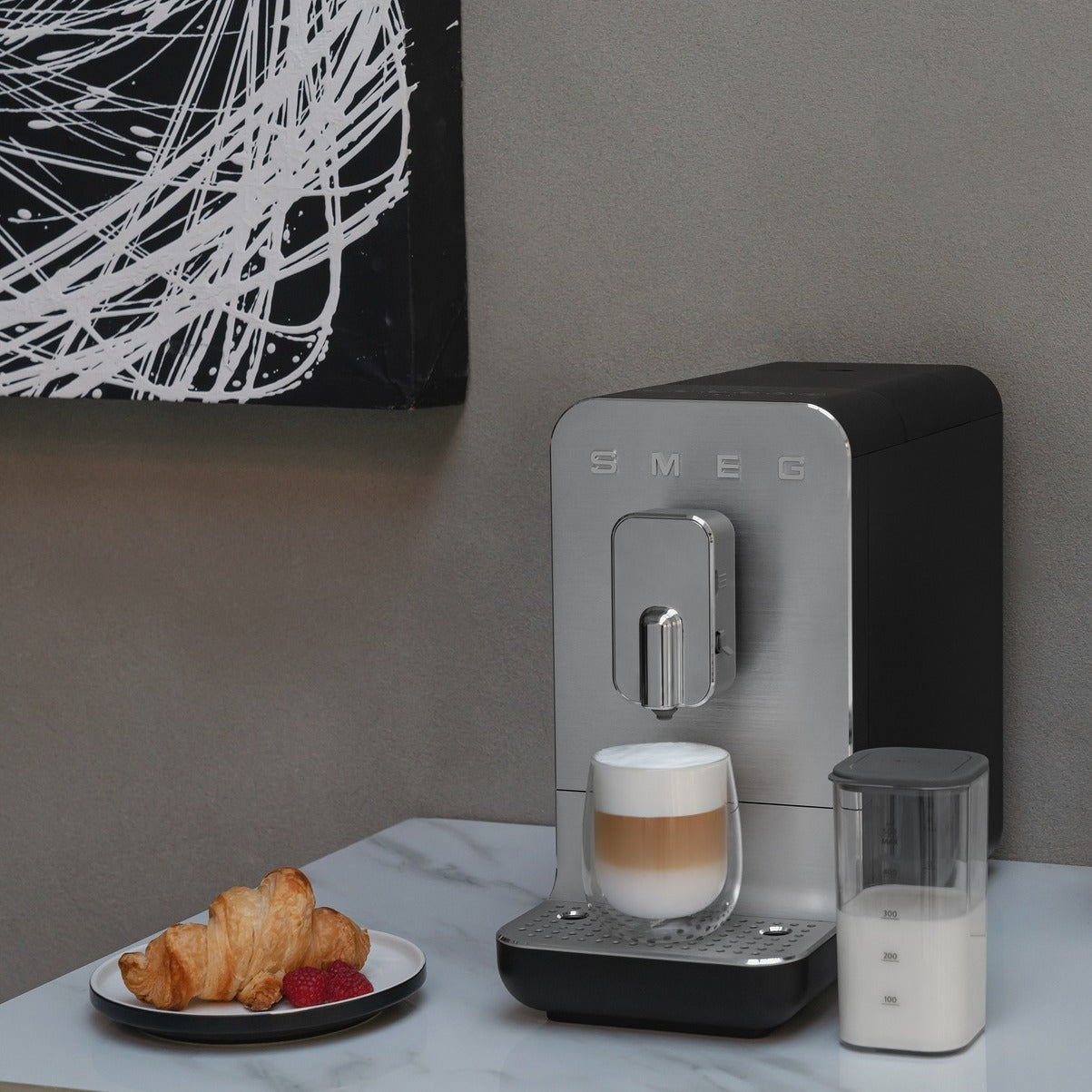 Smeg BCC13 with Milk Coffee Machine